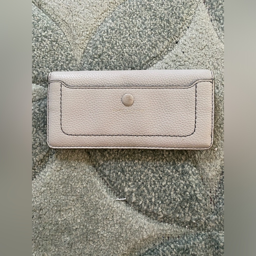 MARC JACOBS Bi-Fold wallet!